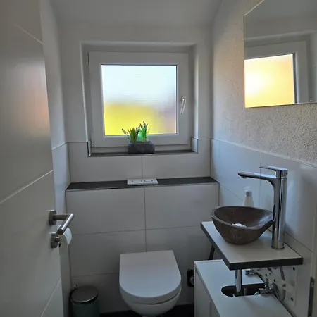 Schwarzwald-oase Mit Panoramabalkon - 3 Schlafzimmer - 6 Gaeste Schömberg