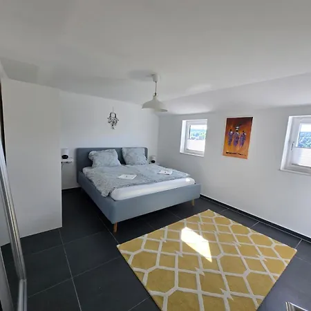 Schwarzwald-oase Mit Panoramabalkon - 3 Schlafzimmer - 6 Gaeste Apartament